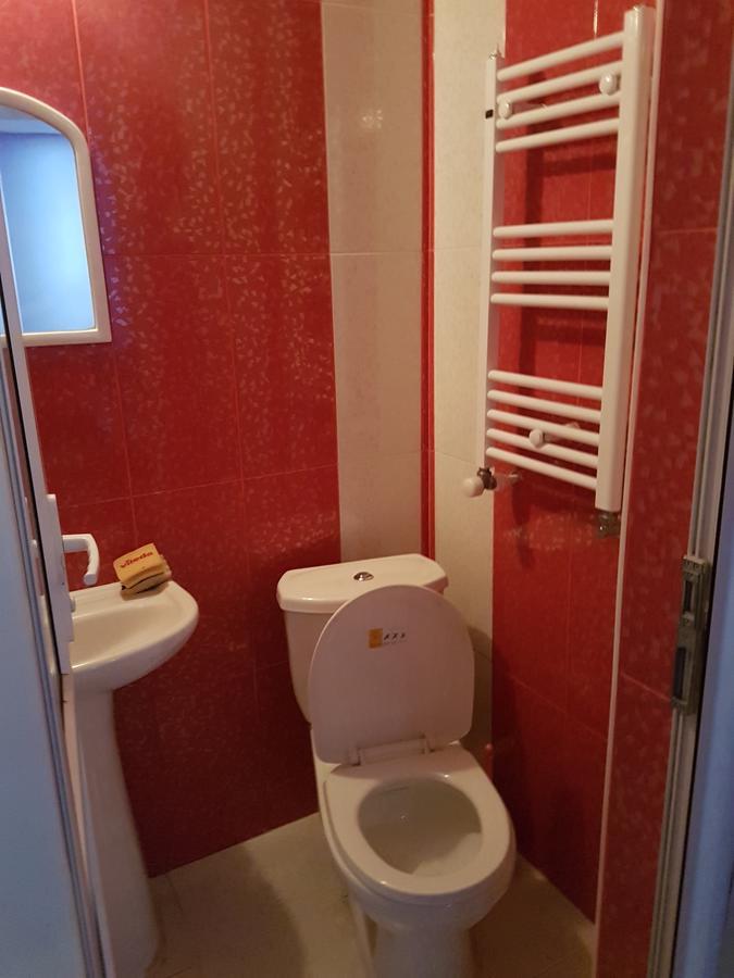 Emi House Hotel Bordzjomi Buitenkant foto